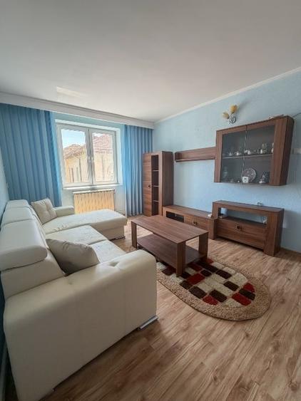 Apartament cu 2 camere semidecomandat, mobilat în P-ța Ovidiu