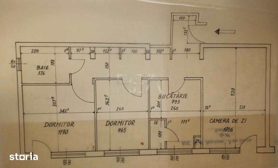 Apartament cu 3 camere decomandat, mobilat în Tei