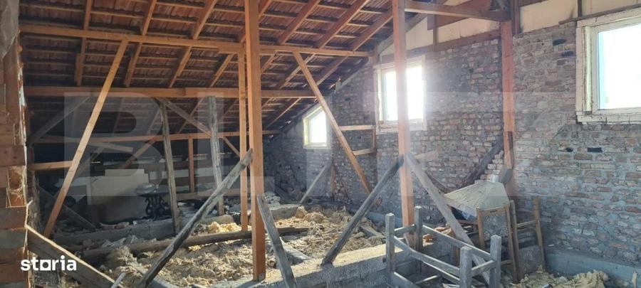 Casă cu 2 camere cu Teren 300 Mp în Central