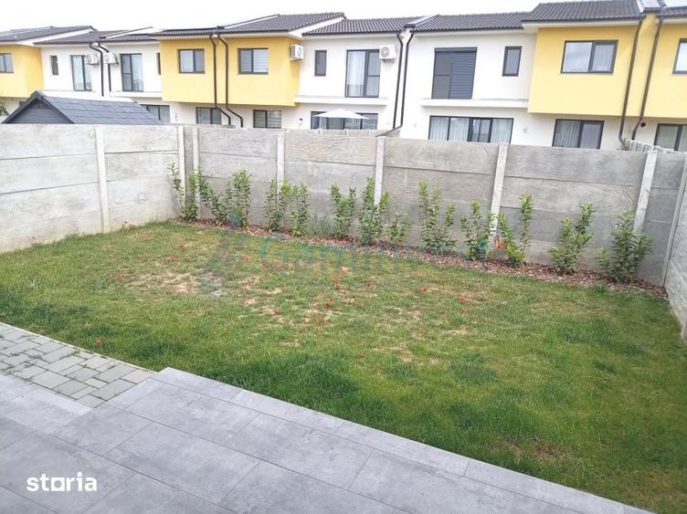 Casă cu 4 camere cu Teren 250 Mp în Sânmartin