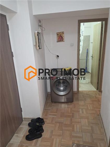 Apartament cu 2 camere decomandat, mobilat în 1 Decembrie