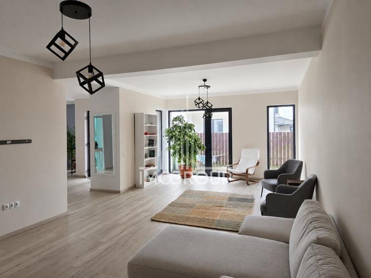 Duplex cu 4 camere cu Canalizare în Mănăștur
