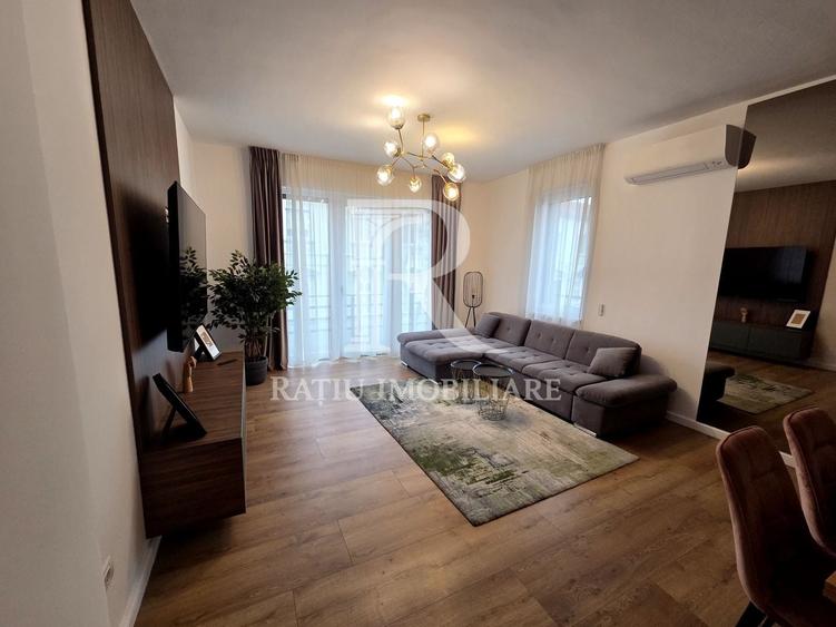 Apartament cu 3 camere | Etaj 1 | Ultracentral |  Oradea - 2