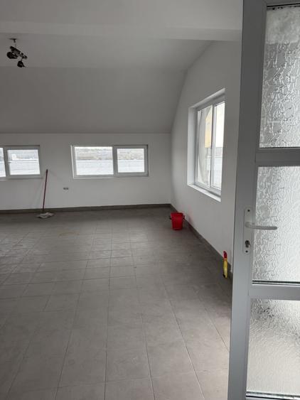 Spațiu comercial, de 140 mp, în Agigea