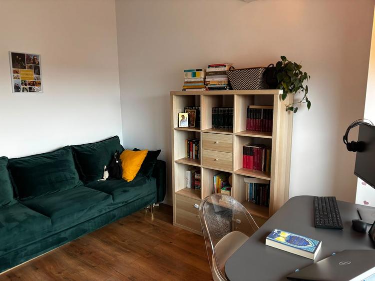 Apartament cu 3 camere semidecomandat, mobilat în Pipera