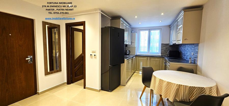 Apartament cu 3 camere decomandat în Central