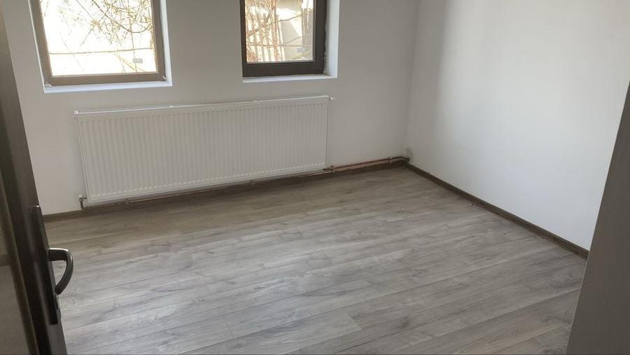 Casă cu 4 camere în Boldu