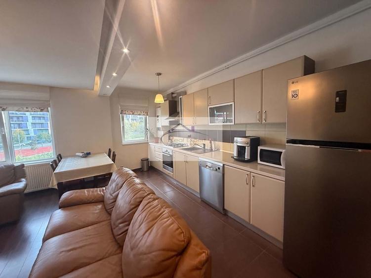 Apartament cu 4 camere decomandat în Bună Ziua