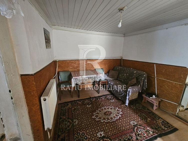 Casă individuală cu 2 camere cu Canalizare în Spinuș