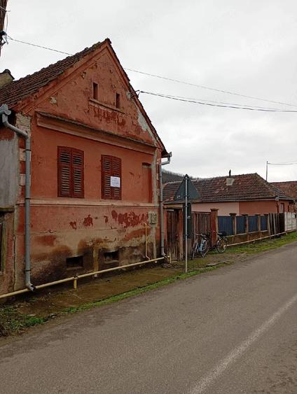Casă cu 3 camere cu Teren 1827 Mp în Micăsasa