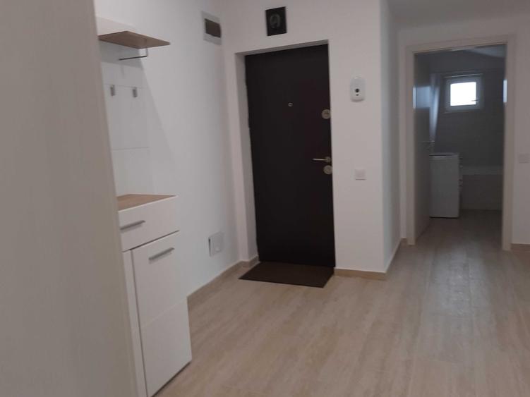 Apartament cu 2 camere decomandat în Primăverii