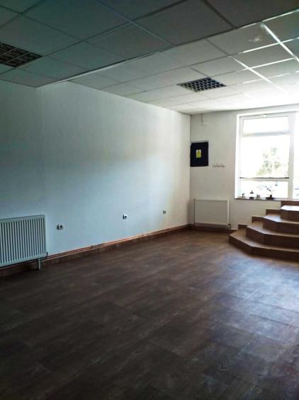 Spațiu comercial, de 50 mp, în Central