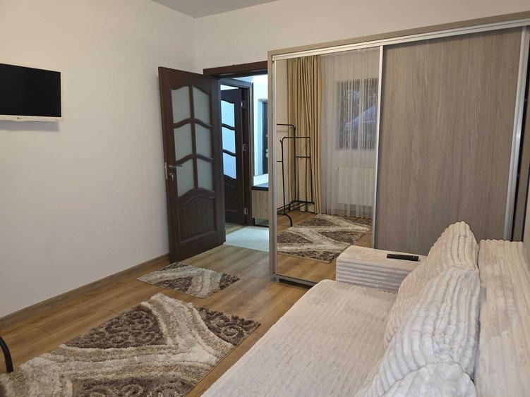 Apartament cu 2 camere semidecomandat în Prundu