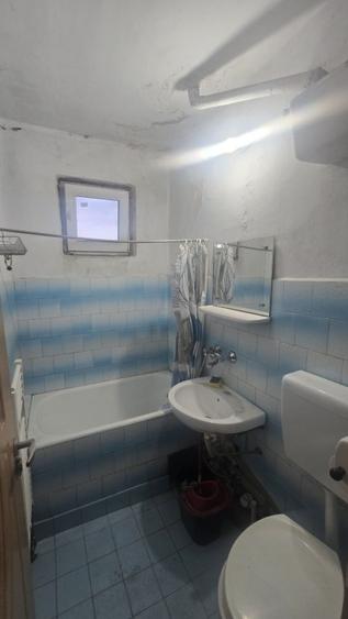 Apartament cu 2 camere semidecomandat, mobilat în Exterior Est