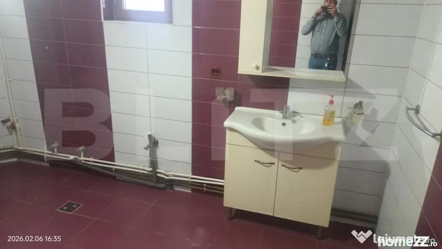 Casă cu 5 camere cu Teren 800 Mp în Central