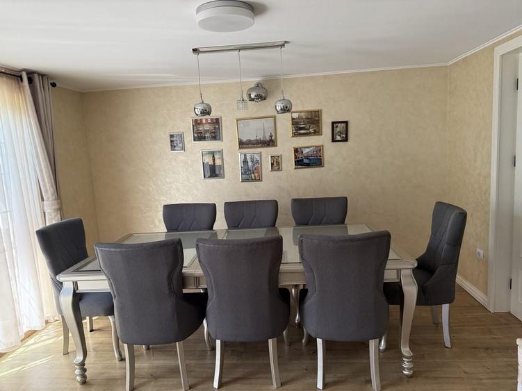 Casă cu 4 camere în Târgu Frumos