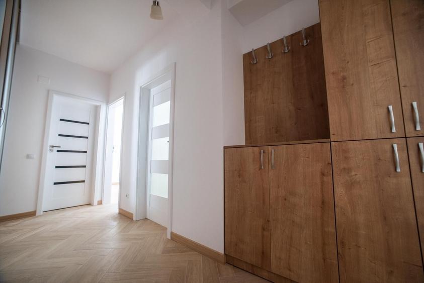 Apartament cu 2 camere semidecomandat în Dosu Bricii