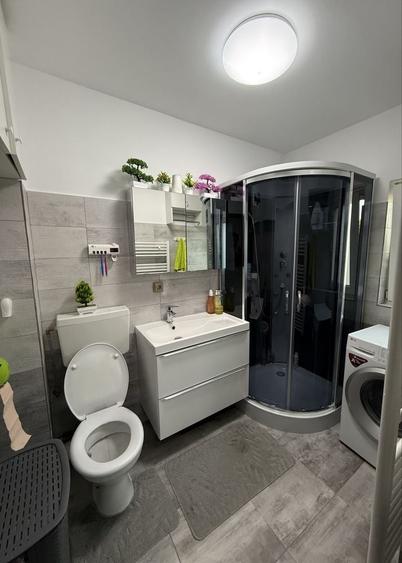 Vand apartament cu 3 camere,etj 2, Splaiul Sebesului - 2
