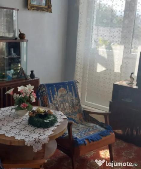 Casă cu 4 camere cu Teren 399 Mp în Central