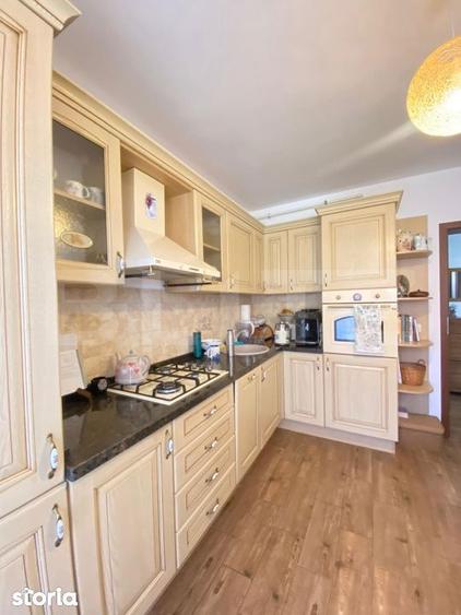 Apartament cu 3 camere în Sânpetru