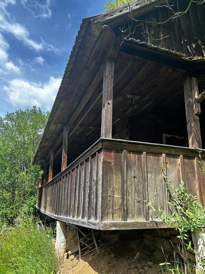 Teren de 5833 mp, în Bistra