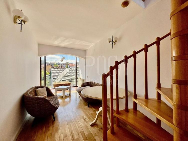 Duplex cu 8 camere cu Canalizare în Andrei Mureșanu