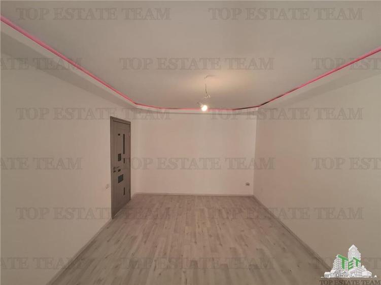 Apartament cu 4 camere decomandat în Obor