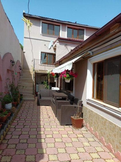 Casă cu 4 camere în Năvodari Tabără