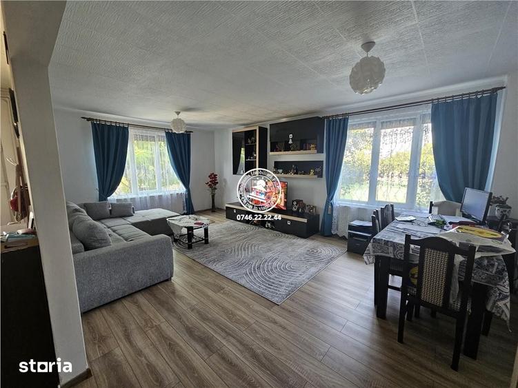Casă cu 5 camere cu Teren 1196 Mp în Dorobanț