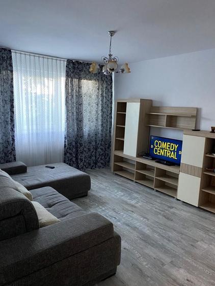 Apartament cu 2 camere decomandat în Eroii Revoluției