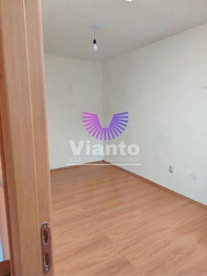 Apartament cu 3 camere decomandat în Trei Stejari