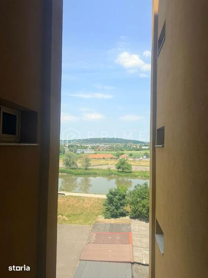Apartament cu 2 camere decomandat în Aleea Carpați