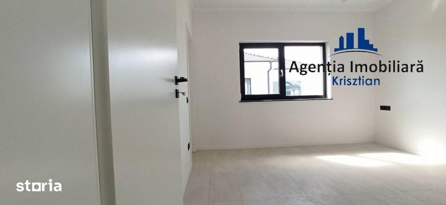 Casă cu 4 camere decomandat cu Teren 420 Mp în Odoreu