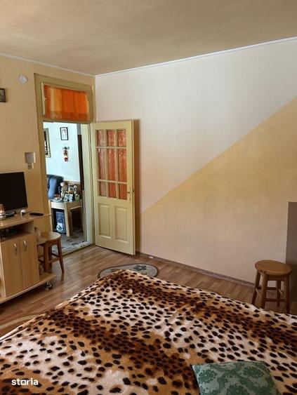 Casă cu 4 camere cu Teren 308 Mp în Central
