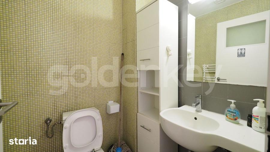Casă cu 5 camere cu Teren 200 Mp în Băneasa