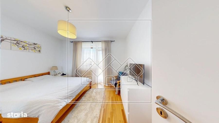 Apartament cu 3 camere decomandat în Șelimbăr