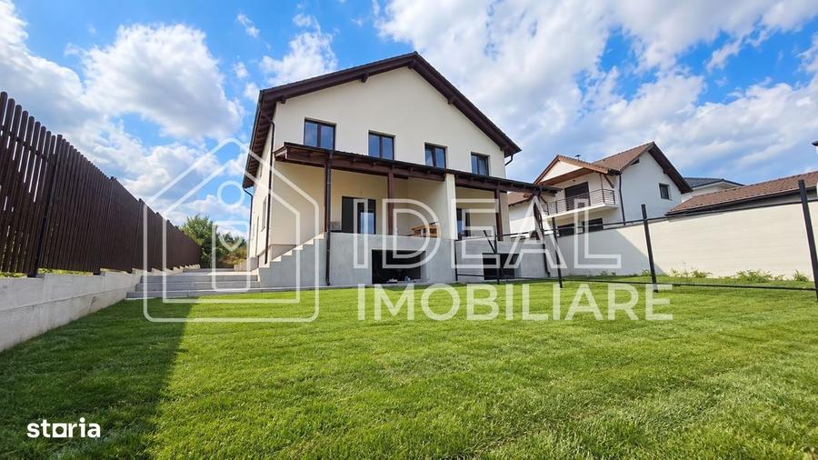 Casă cu 4 camere cu Teren 250 Mp în Central