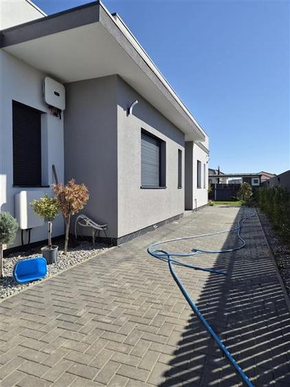 Duplex cu 3 camere cu Teren 350 Mp în Moșnița Nouă