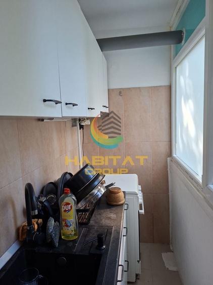 Apartament cu 2 camere semidecomandat, mobilat în Brâncoveanu