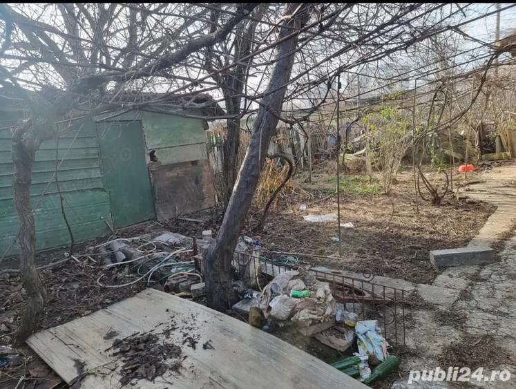 Casă cu 4 camere cu Teren 300 Mp în Km 4