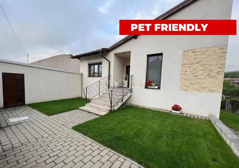 Apartament cu 4 camere semidecomandat în Iris