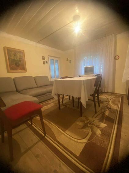 Casă cu 3 camere în Central