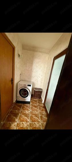Apartament cu 3 camere decomandat în Trivale
