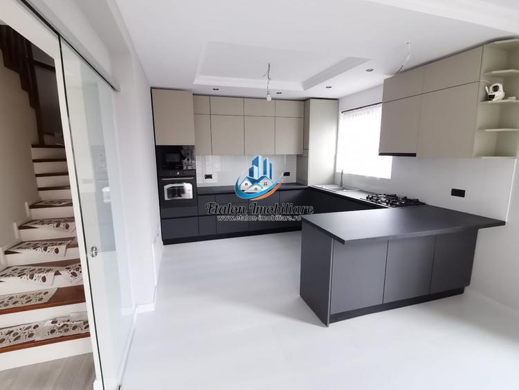 Casă individuală cu 4 camere cu Teren 150 Mp în Periferie