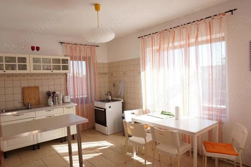Casă cu 3 camere cu Teren 1000 Mp în Central