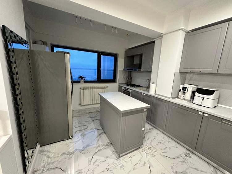 Apartament cu 2 camere decomandat, mobilat în Central