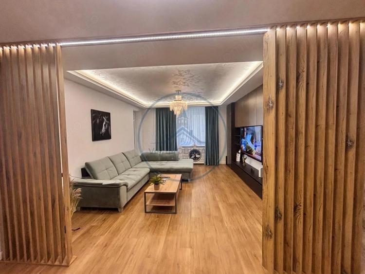 Apartament cu 3 camere decomandat, mobilat în Central