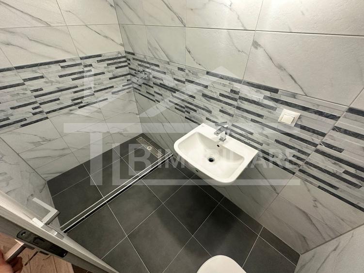 Apartament cu 3 camere decomandat în Libertății