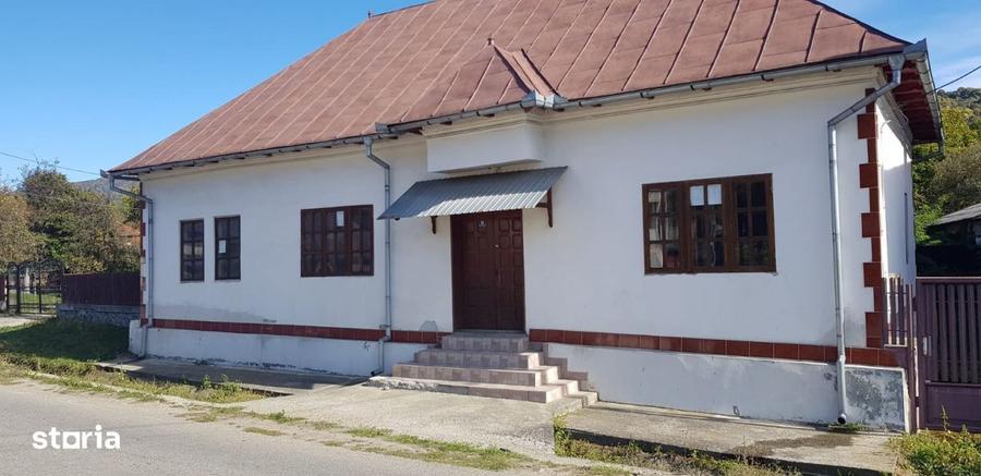 Casa versatila de vanzare in Comuna Corbi, Arges ideala pentru afa - 5