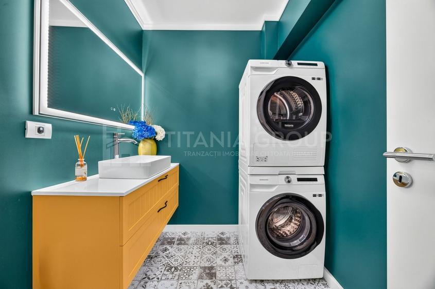 Penthouse cu 4 camere decomandat, mobilat în Tractorul
